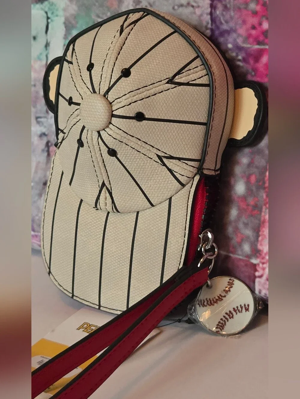Peanuts Snoopy Cream & Black Wristlet Pouch with Red Trim NWT